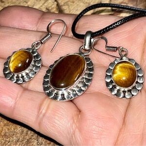 Dainty Tiger Eye Pendant & Earrings Set